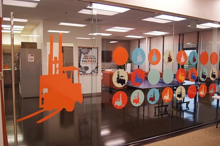 circle window decals on a glass for privacy